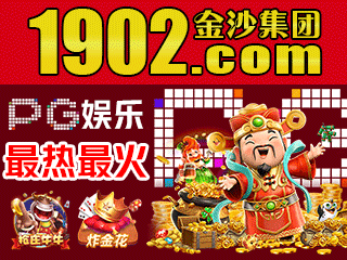 中年骚妇酒店私人按摩师，按着按着慢慢扒光骚逼，亲嘴吃奶还舔逼，深喉大鸡巴，让大哥多体位爆草抽插叫的骚